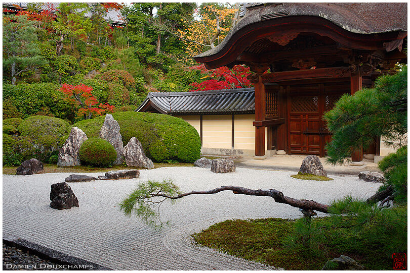 Rock garden in autumn, Komyo-ji temple