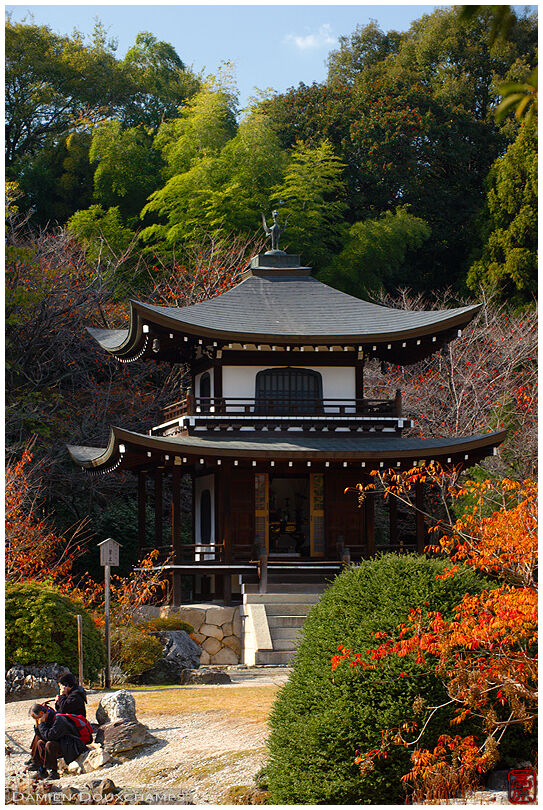 Small pavillion in Kaju-ji temple