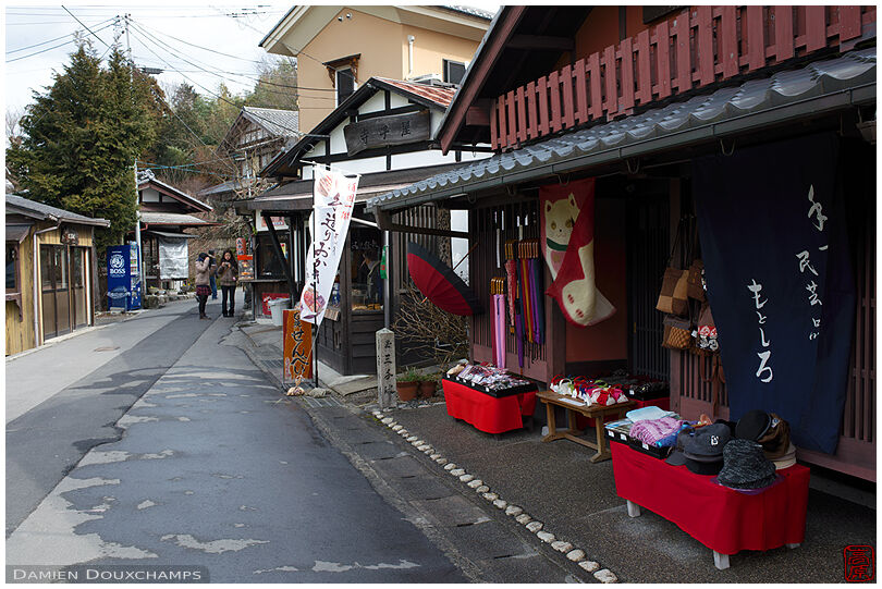 Souvenir shop on the street leading to Sanzen-in temple
