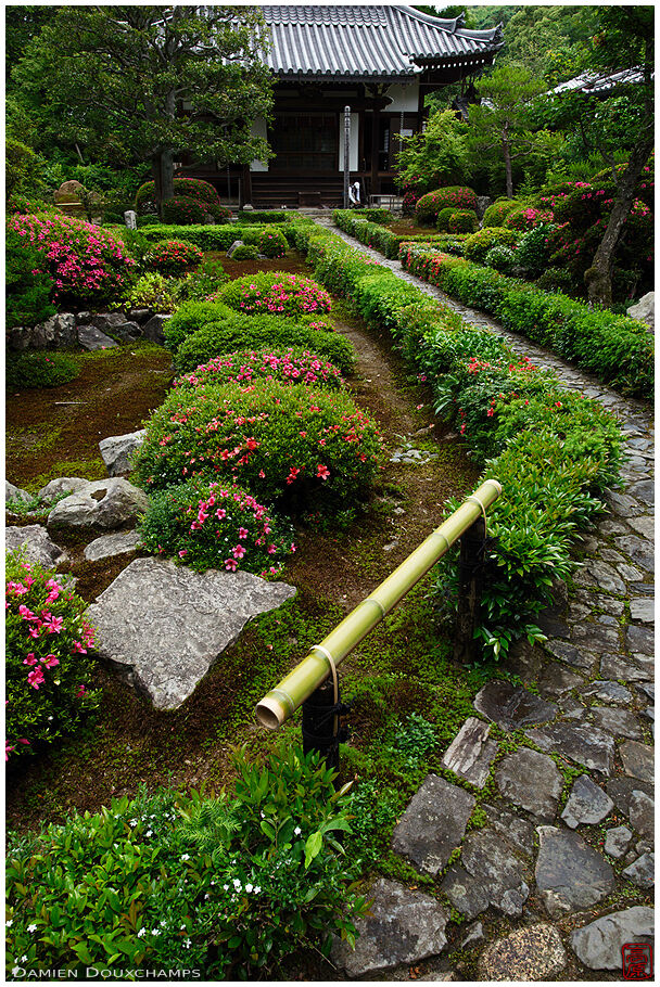 Anraku-ji (安楽寺)