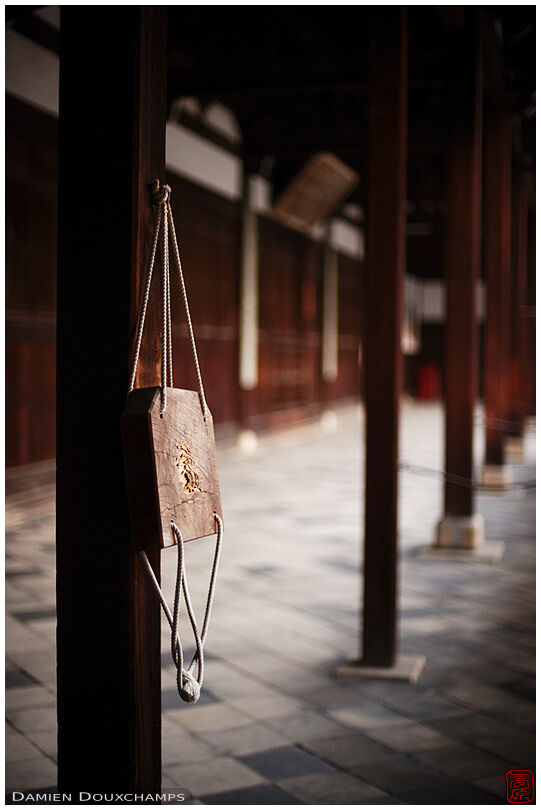 Simple wooden gong in Manpuku-ji temple, Kyoto, Japan