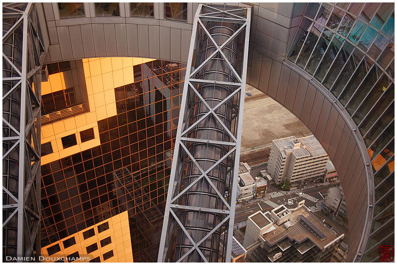 Umeda Sky Building (梅田スカイビル)