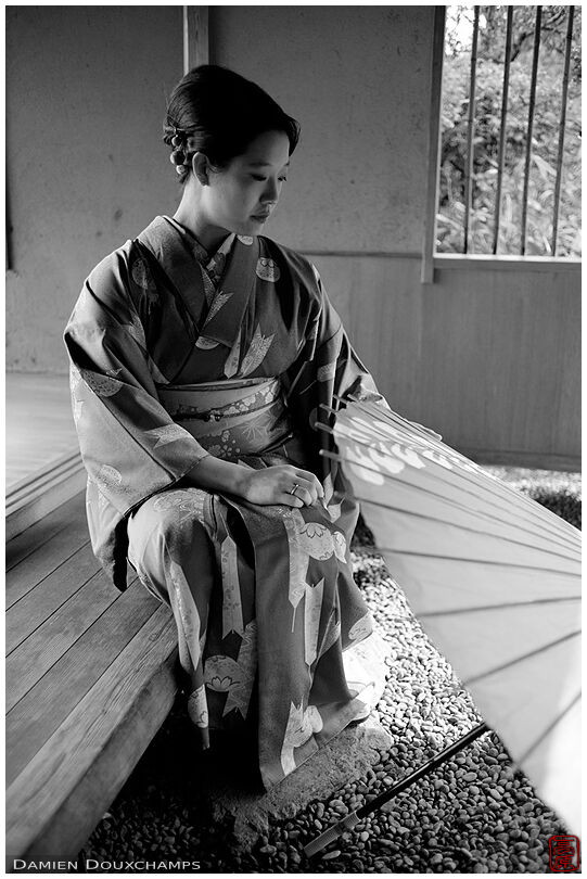 Lady in kimono with umbrella, Okochi-sanso villa, Kyoto, Japan