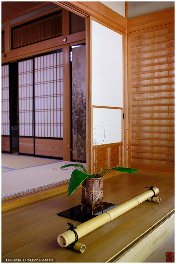 Pavilion entrance with ikebana, Jakko-in temple, Kyoto, Japan