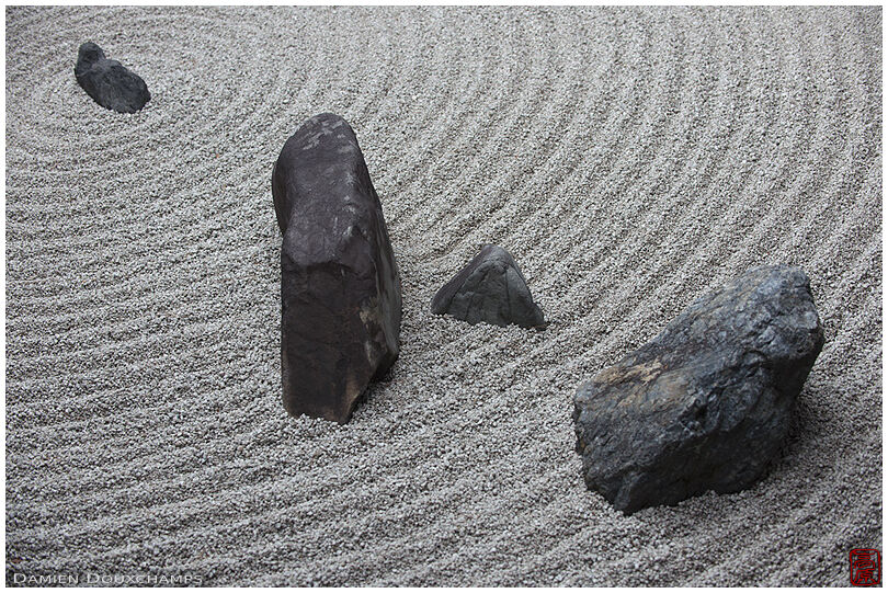 Concentric pattern in the inner rock garden of Tokai-in temple, Kyoto, Japan