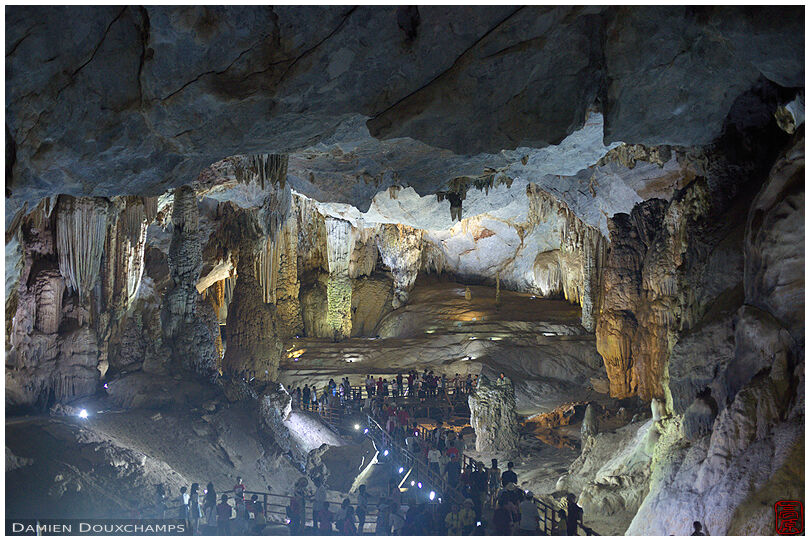 The wide expanse of the Paradise Cave in Dong Hoi, Viet Nam