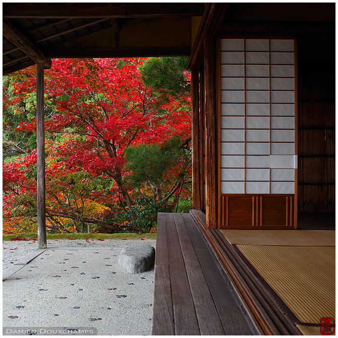 Covered pavilion terrace qith autumn colours, Shugakuin villa, Kyoto, Japan