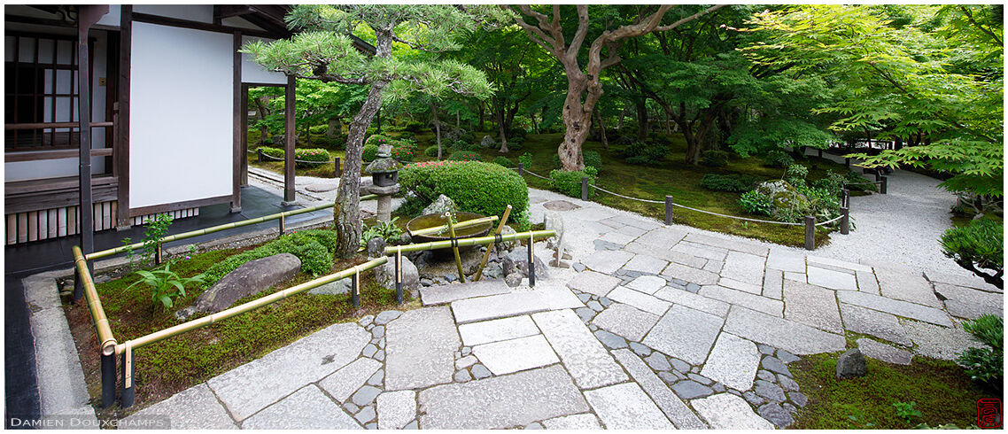 Entrance of Enko-ji temple garden, Kyoto, Japan