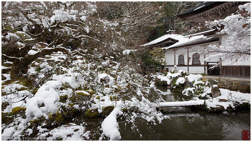 Snow covered garden in Joshoko-ji temple in the mountains of Kyoto, Japan