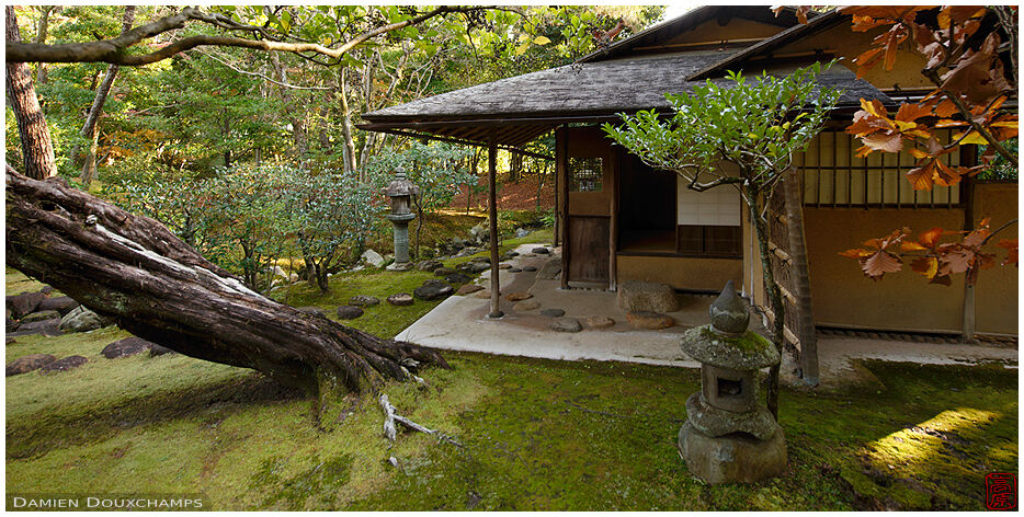 A tea house in the gardens of the Seifu-so villa in Kyoto, Japan