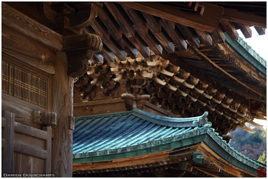 Woodwork of old temple buildings in Kencho-ji temple, Kamakura, Japan