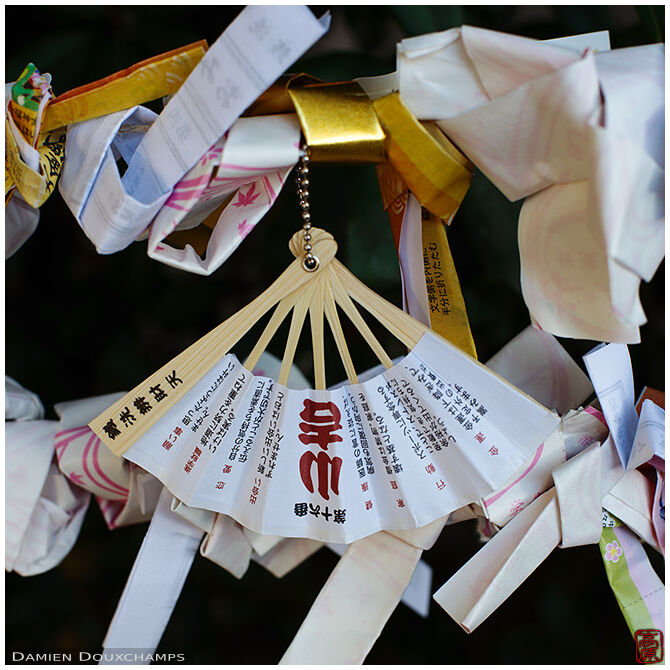 Discarded fan-shaped fortune, Kamakura, Japan