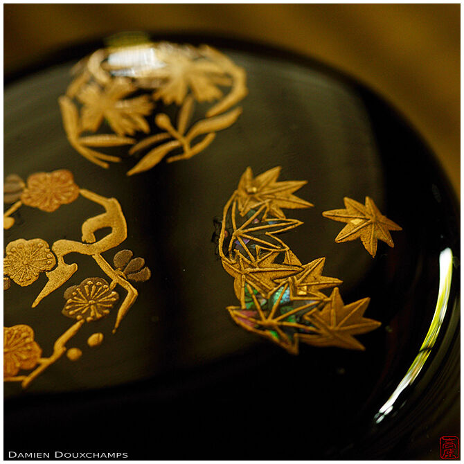 Gold and nacre inlays of a gree tea container, Shodensan-so, Kyoto, Japan