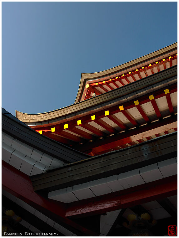 Roof lines of an octagonal temple building, Jofuku-in, Koyasan, Japan