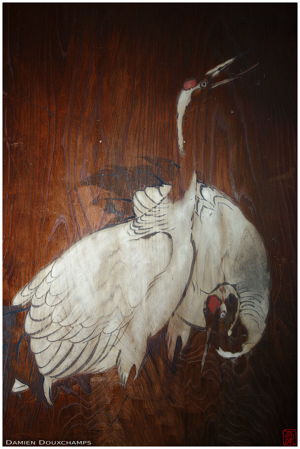 Old cranes painting on sliding doors, Juin-in temple, Kyoto, Japan