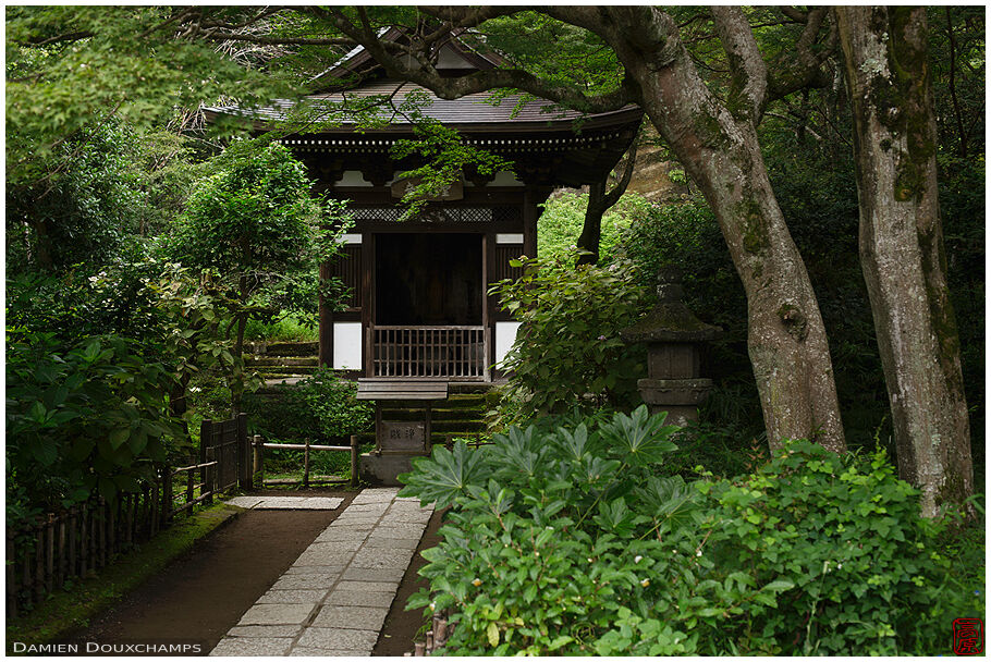 Small temple pavilion in the depth of Engaku-ji temple, Kamakura, Japan