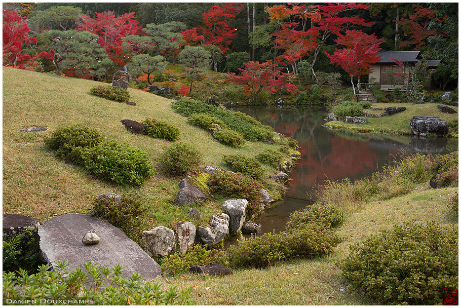 Isui-en (依水園)