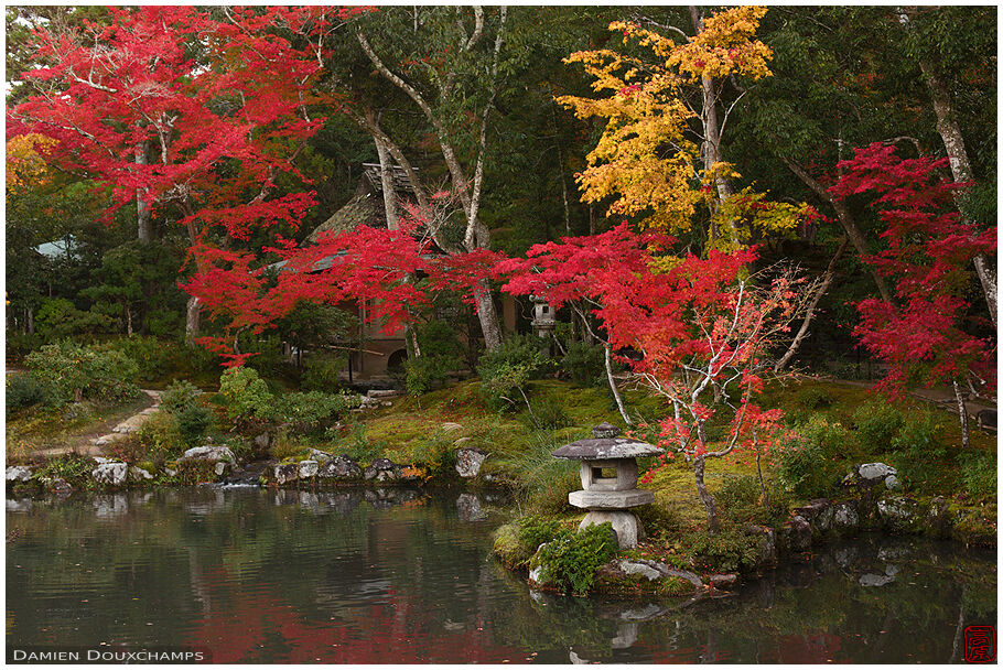 Isui-en (依水園)