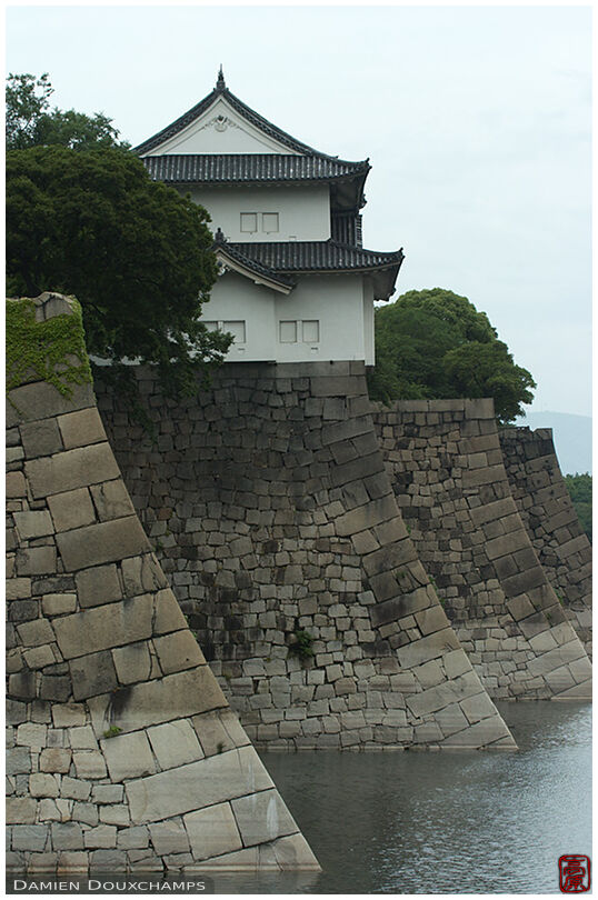 Osakajoo: walls and watch tower