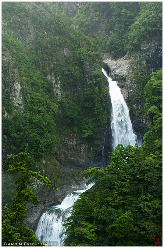 Fudonanae falls (不動七重の滝)