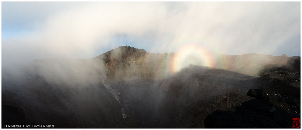Brocken spectre or rainbow atop Fujisan